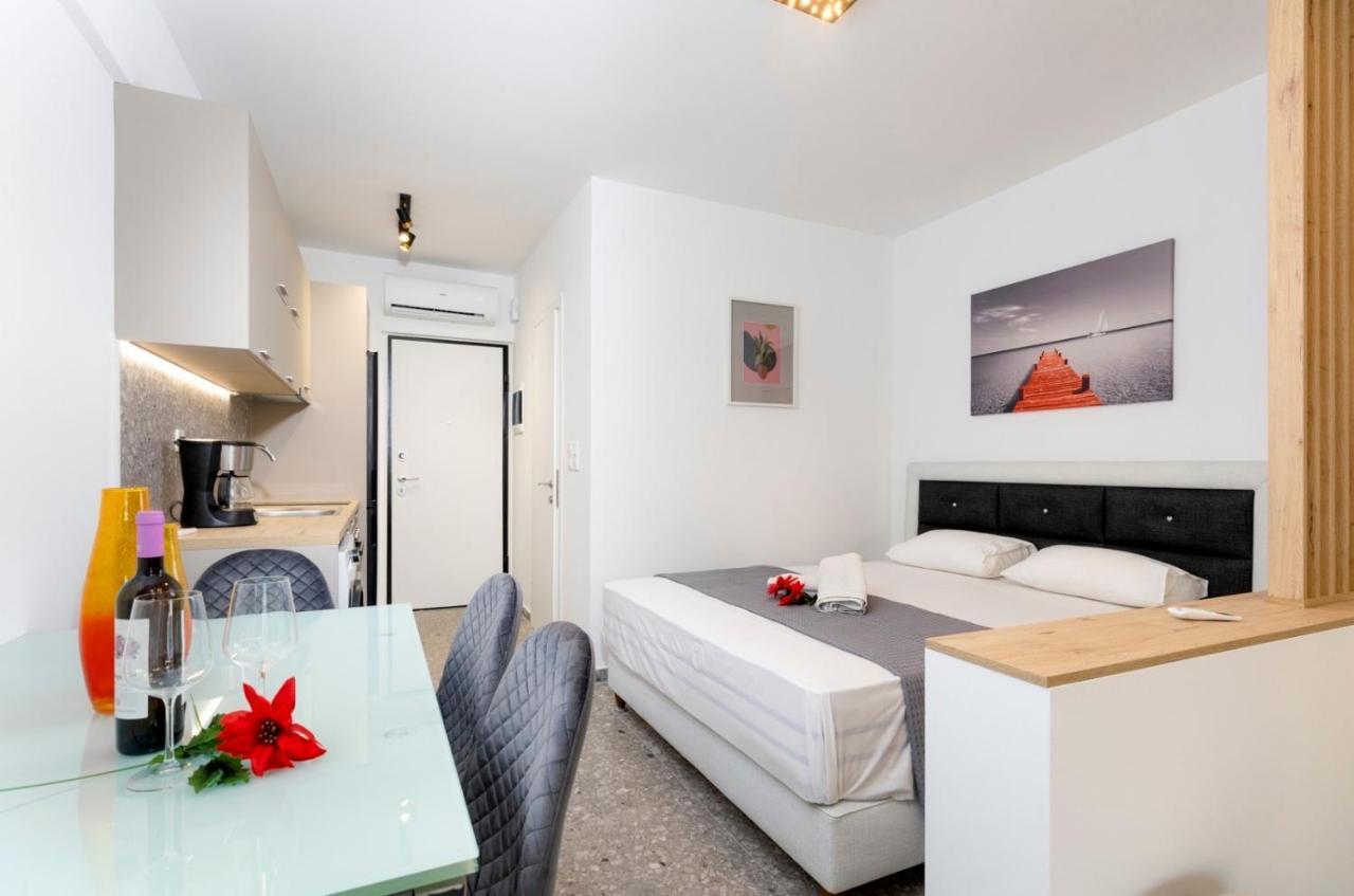 Twinstars Superior Apartment Gerakini Exterior photo